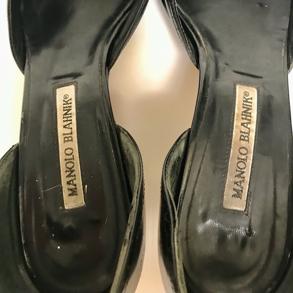 Low heel Manola Blahnik pump - Picture 1 of 4